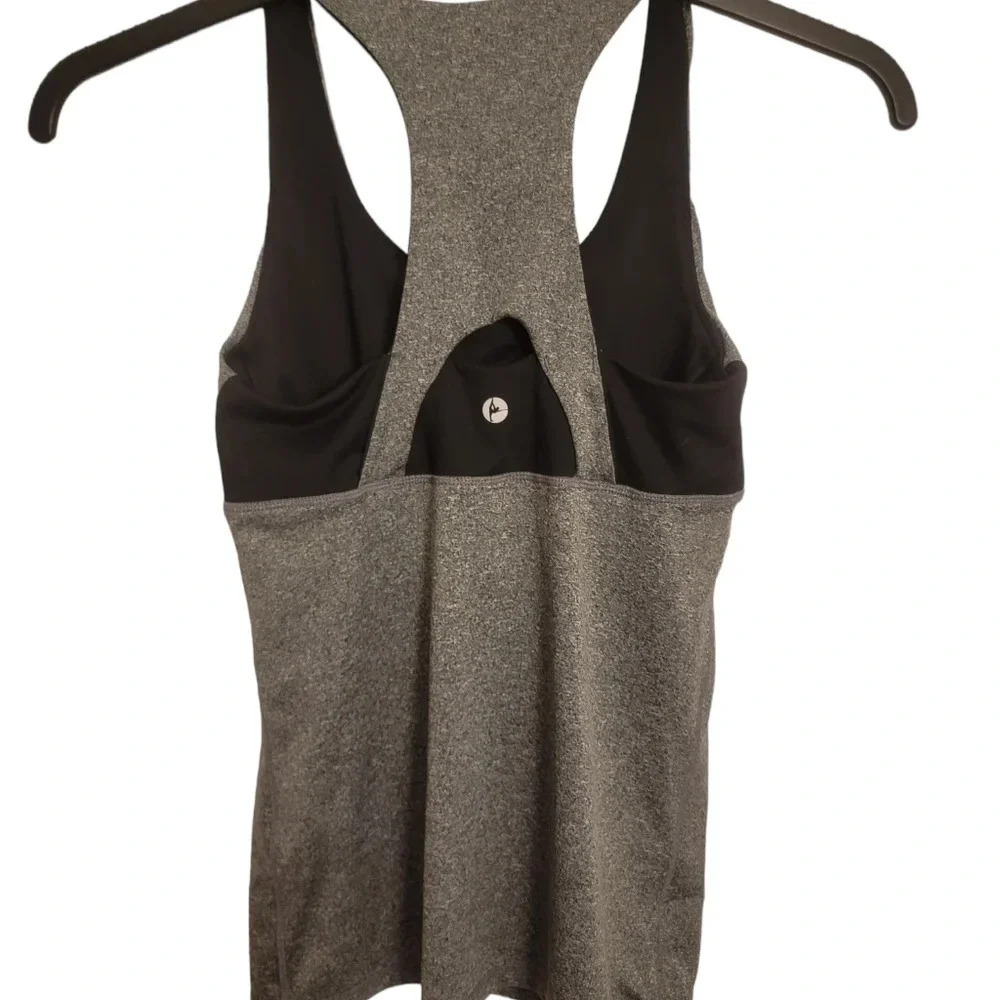 Athletic tank - Picture 2 of 2